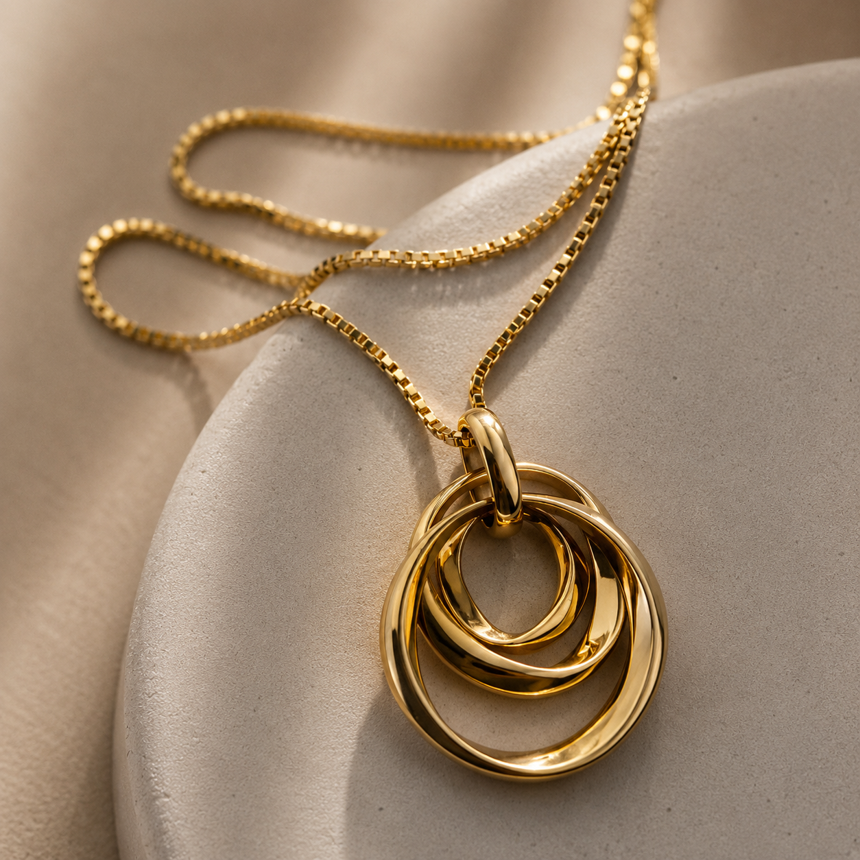 Évora Necklace