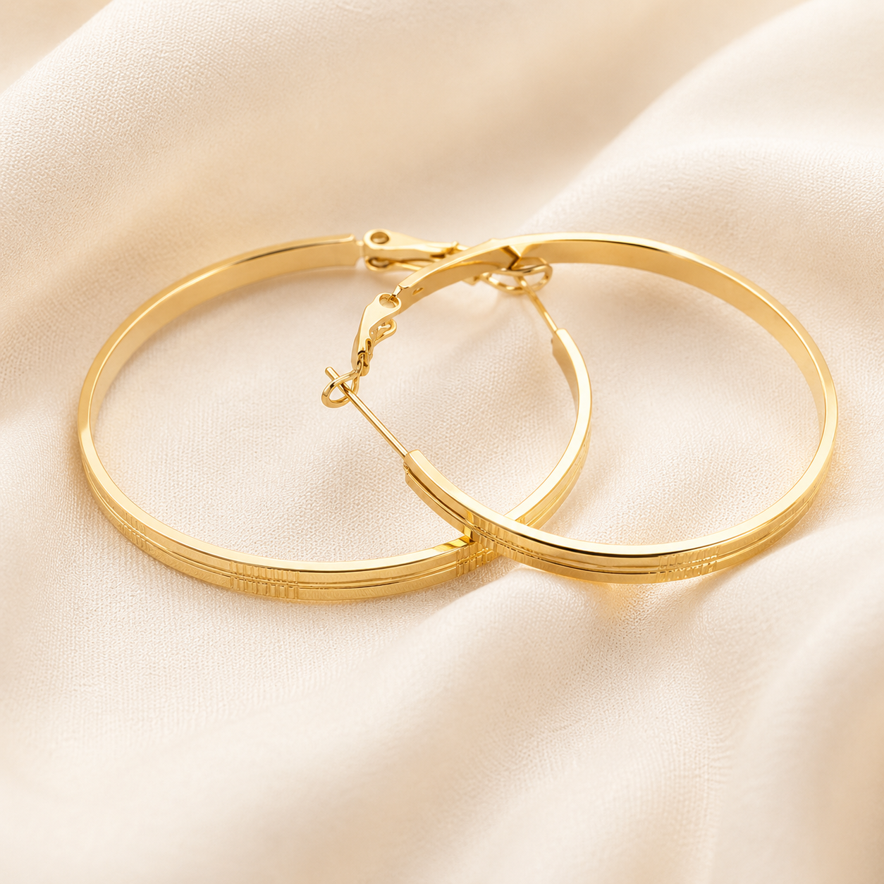 Lina Medium Hoops