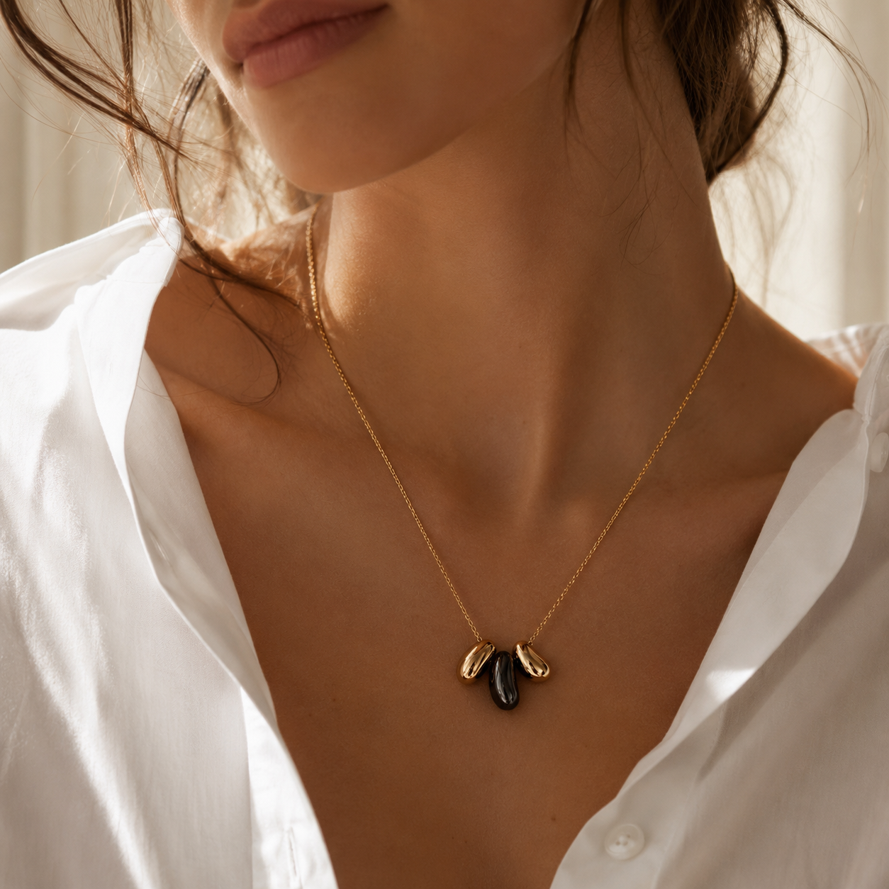 Noir Necklace