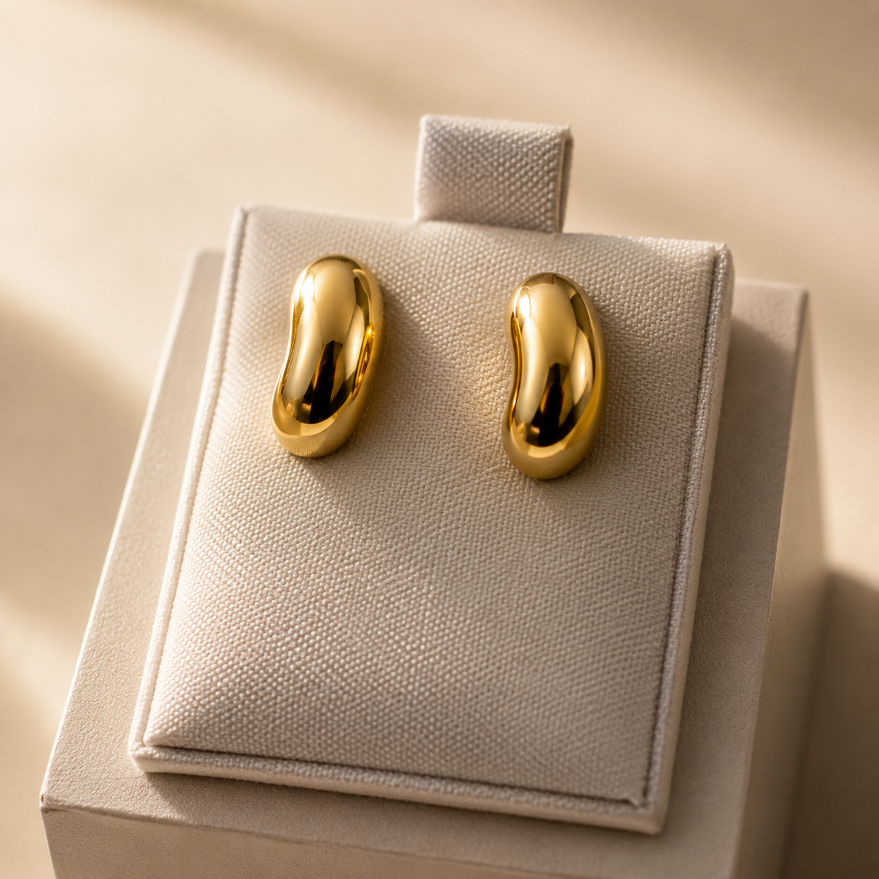 Noir Earring