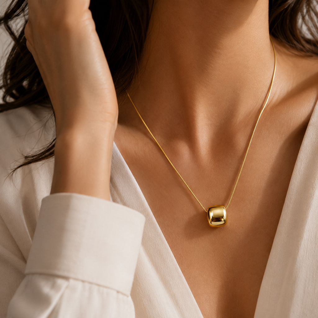 Solea Necklace