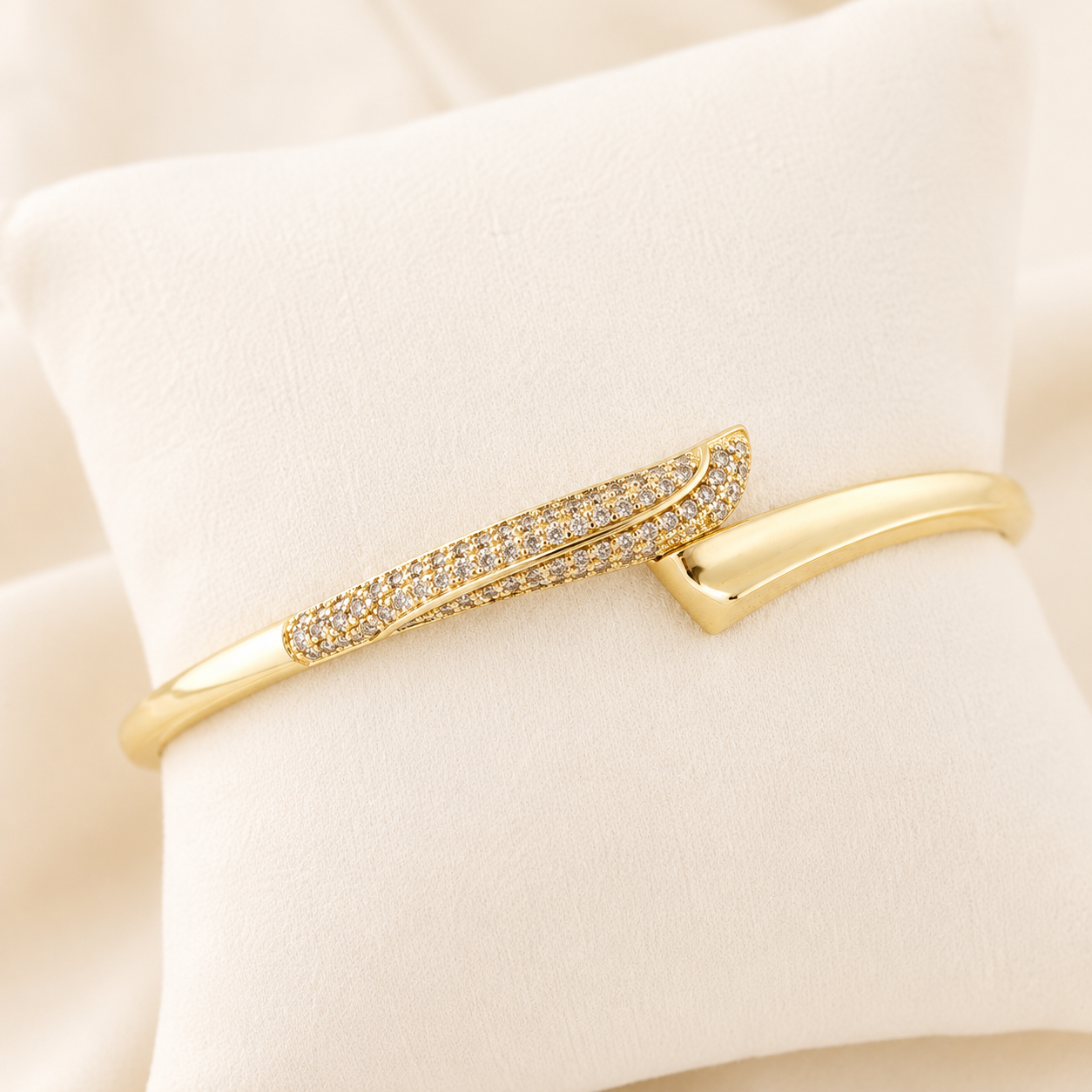 Valencia Bangle